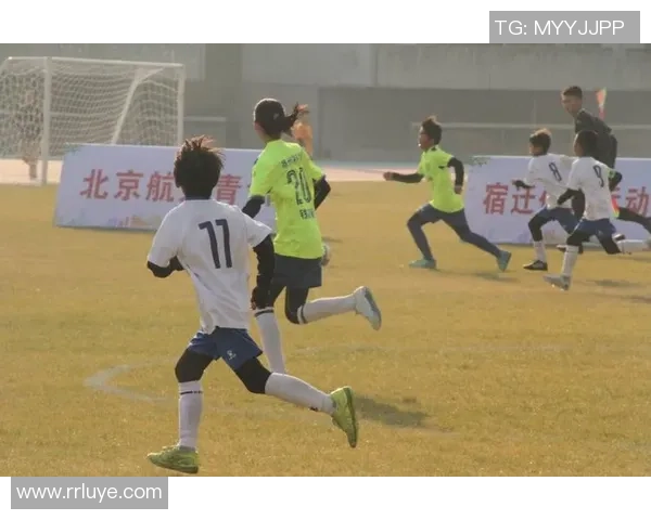 星辉宏驰U13足球队崛起:青训新星闪耀赛场 力争未来职业足球舞台